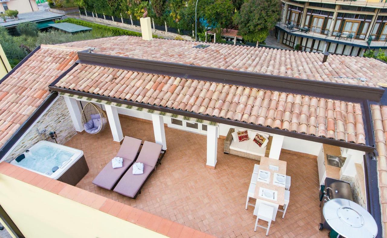 Rooftop Apartment Garda  Exterior photo
